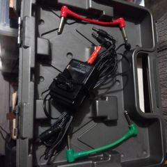 Small board boss bcb3 (for 3 boss pedals) with power supply and daisy chain