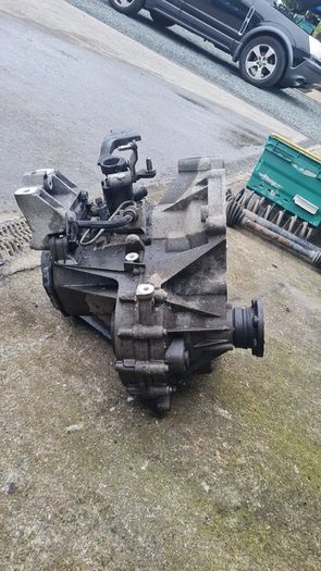 Volkswagon Golf Mk5 04-09 1.4 petrol Manual Gearbox 02t301103 @ OCG