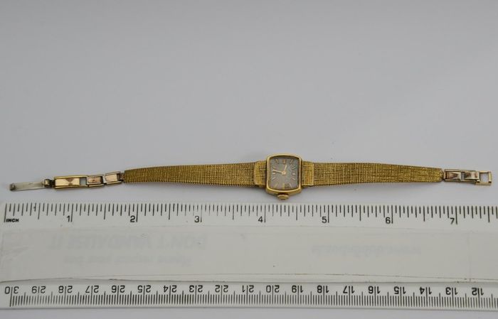 Vintage Swiss Royce Gold Ladies Dress Watch
