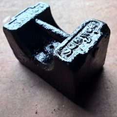 Antique 7 pound shop weight