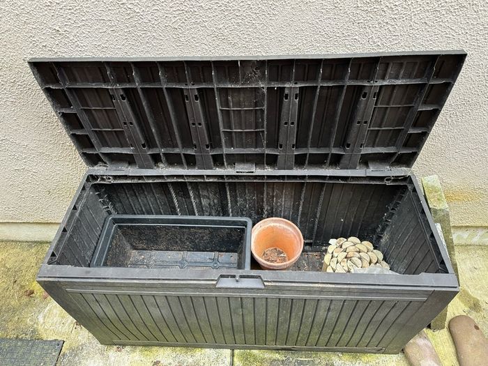 storage box outdoor