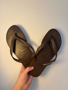 Brown Havaianas Brasil flip-flop