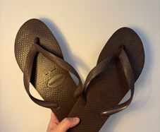 Brown Havaianas Brasil flip-flop