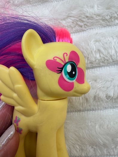 My Little Pony G4 Rainbow Rocks Fluttershy Brushable Butterfly Over Eye Used Please see photos