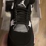 Jordan 4 White thunders Image 2