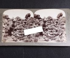 Boer War : Stereoscopic Photo Card  "A Scene On The Battlefield " 1900s