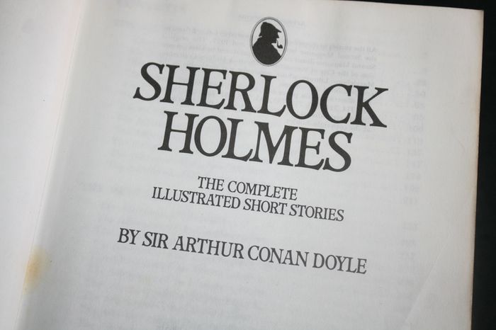 Sherlock Holmes: Complete Illustrated Novels by Sir Arthur Conan Doyle (Hardcover, 1991)