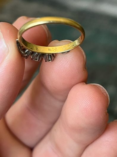18k Engagement ring
