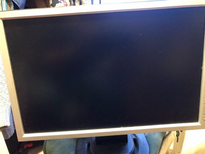 AOC 20" monitor