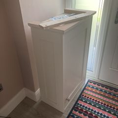 Kitchen cabinet