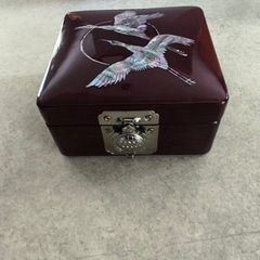 Vintage Lacquer Mirrored Jewelry Box with Mother Of Pearl 2  Flying Birds Cranes Korea.
