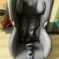 maxi cosi swivel child's car seat