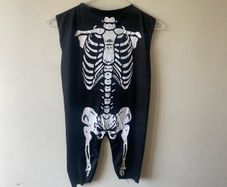 Skeleton costume (age 3-6)