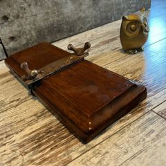 vintage Tie press