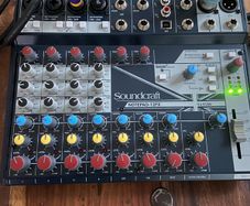 Mixer Desk Soundcraft