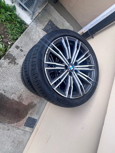 bmw g20 genuine alloys comes with tyres