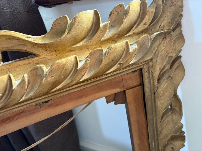 gilded wooden picture frame