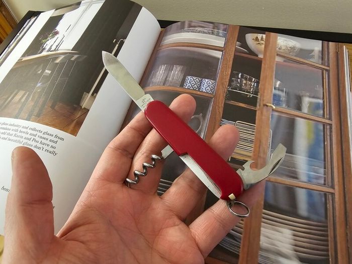 Vintage Victorinox 1980s Swiss Army Knife 84mm Collectable