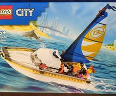 Lego City 60438 Sailboat