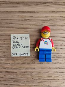 lego trn247 man classic space shirt, set 60197