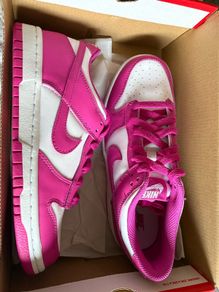 Nike fuschia