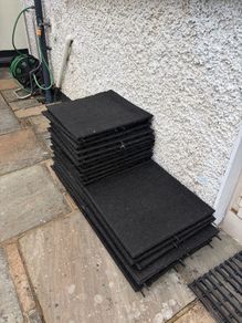 Black rubber tiles