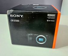 Sony A6500 and Sigma 30mm f1.4 lens kit (Euro 590)