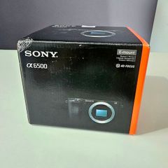 Sony A6500 and Sigma 30mm f1.4 lens kit (Euro 590)
