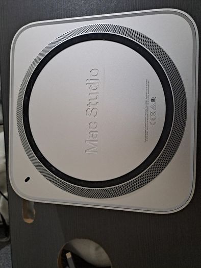 MAC Studio M2 max