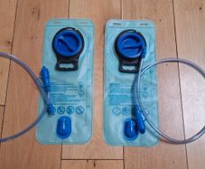 2L Water / hydration bladder with drinking tube and bite valve - 2 pack