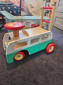 Vilac Minibus walker