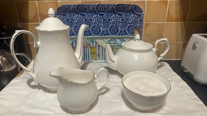 Fine bone china Duchess