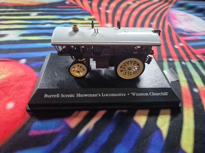 Atlas Oxford 1:76 Burrell Showman's Locomotive Winston Churchill