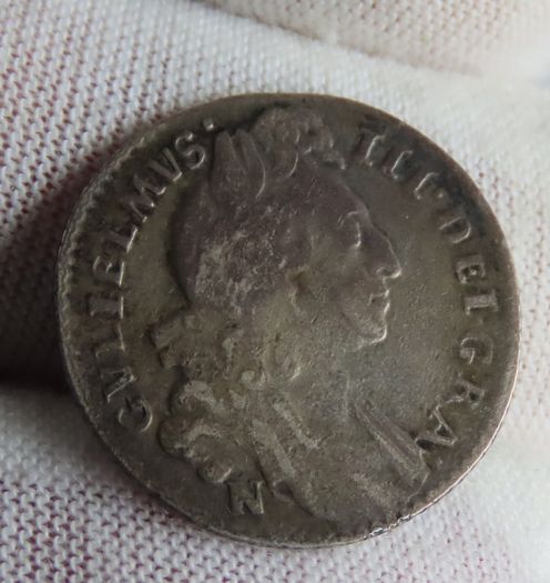 William of Orange 1696 Six Pence 6d Rarer Norwich Mint Later Harp