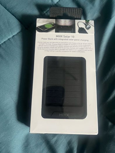 Solar wireless charger powerbank 10000 usb c