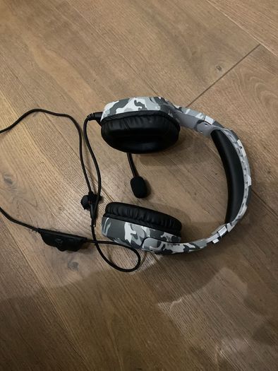 gaming headphones