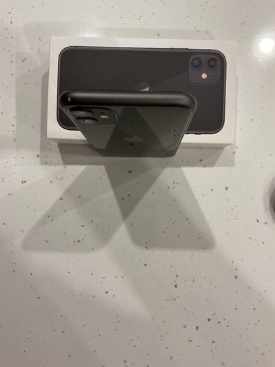 iPhone 11 Black - 89 percent battery health