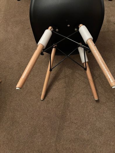 dining chairs x 4