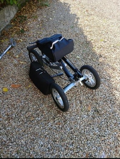 knee walker KneeScoot Quad 4 All Terrain knee scooter