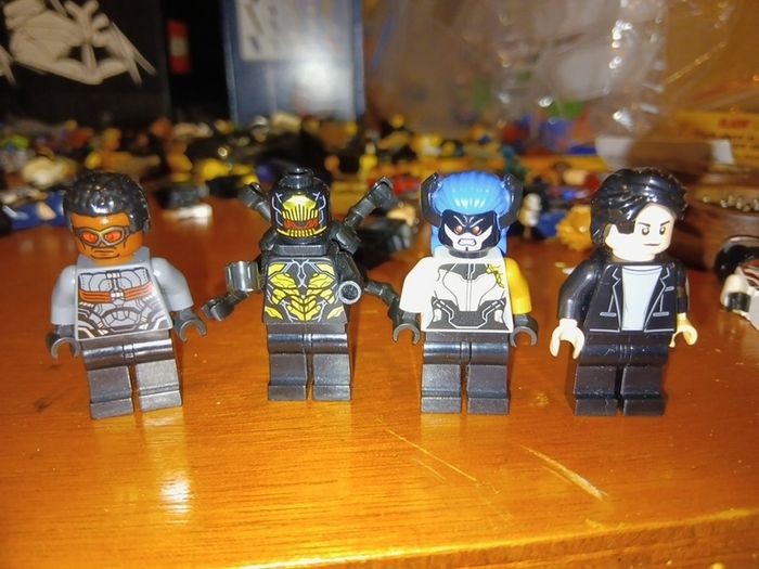 Lego Super Heroes Minifigures (76104)
