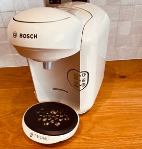 Bosch Tassimo Vivy 2 Coffee Machine TAS1407 Cream.
