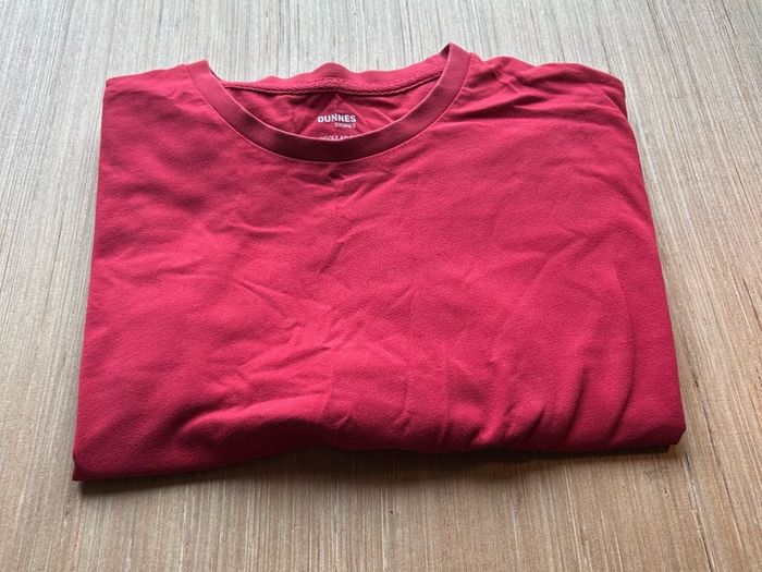 Mens T shirt
