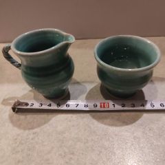 Lovely  Irish Set Of Suger And Milk Jug.