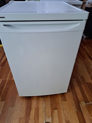 Fridge, dishwasher, chest freezer, microwave