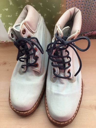 Timberland Ladies light blue denim and leather boots Us 8 Uk 6