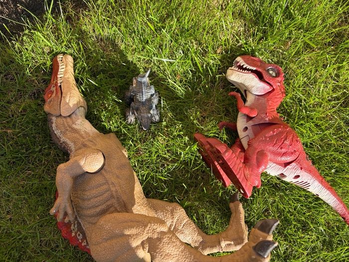 dinosaur toys