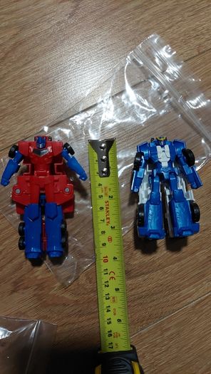 Transformers / toys / combiners