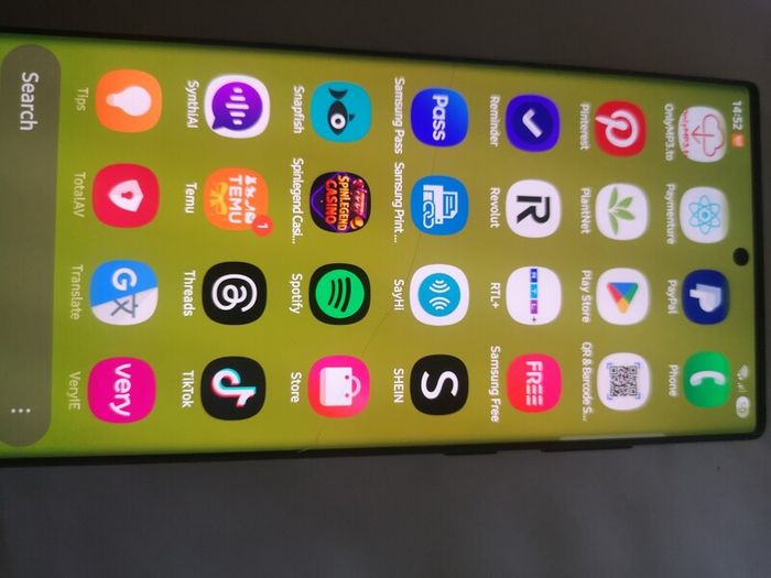 Samsung s22 ultra 256 gb good condition, but screen broken! See pics!