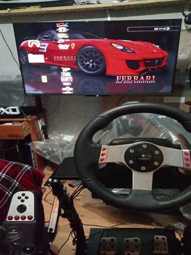 Logitech G27 Car simulator (PS3, PC compatible)  free delivery in Cork, mint condition