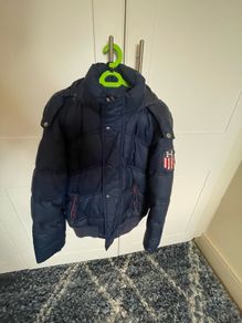 VERY URGEBT: Tommy Hilfiger Down Jacket